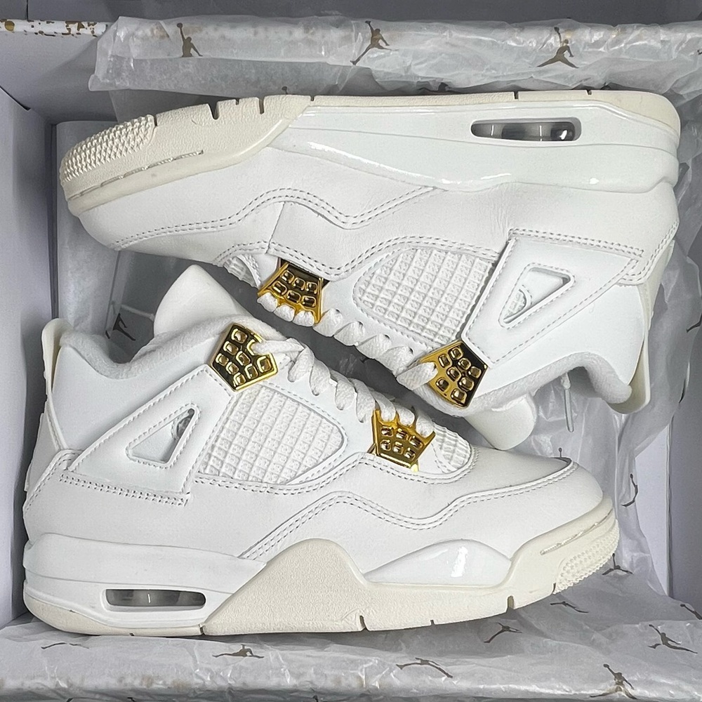 Jordan 4 Retro Metallic Gold (W)